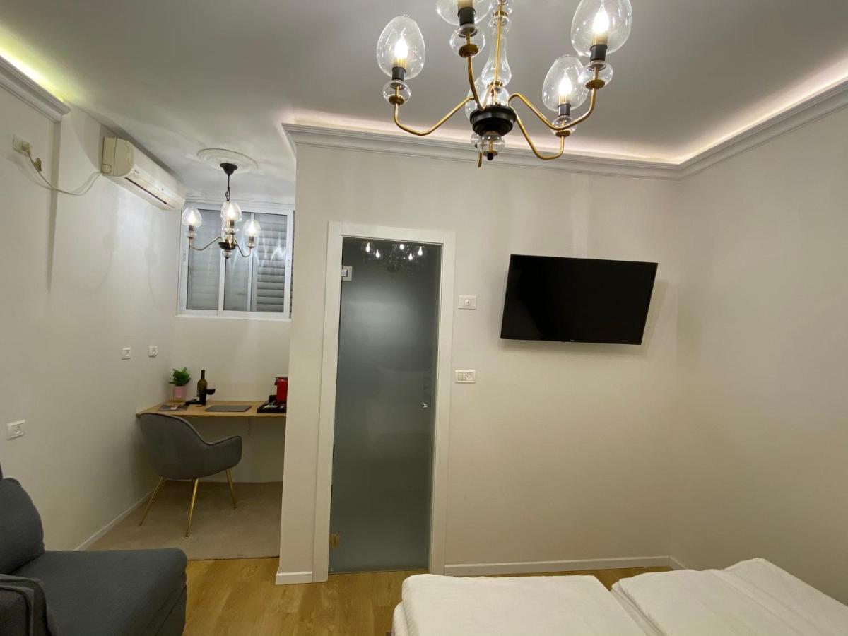 Rothschild Room Petach Tikva 外观 照片