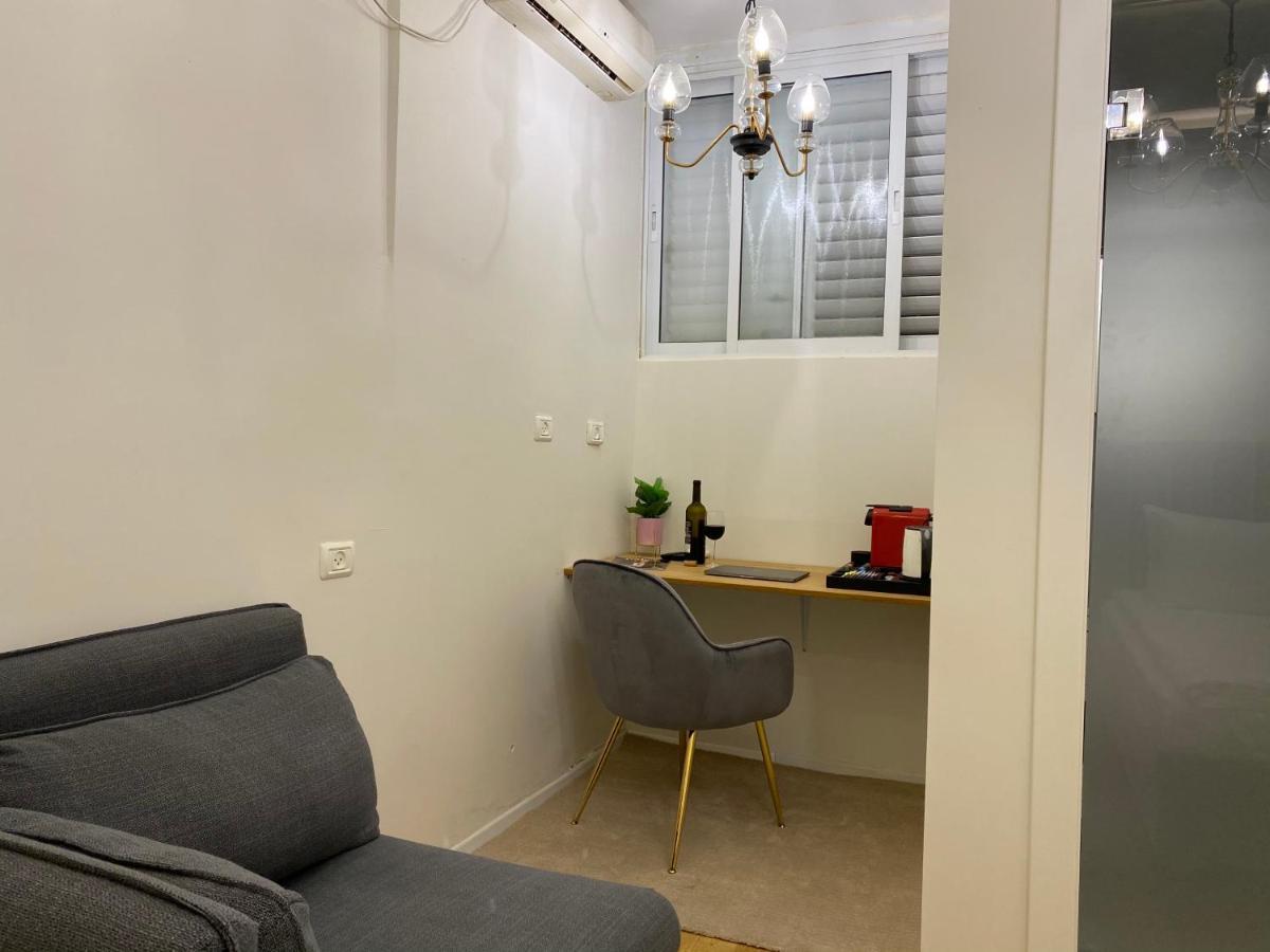 Rothschild Room Petach Tikva 外观 照片